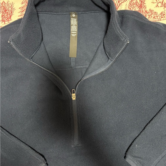 Lululemon Fleece 1/2 zip - Picture 2 of 5